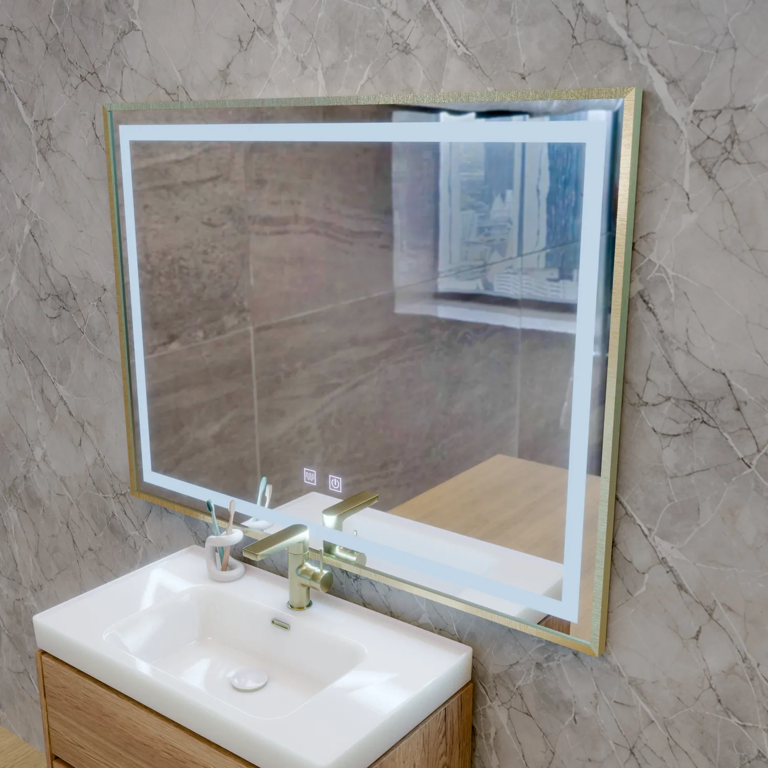 Alessandro Design Rayna Touch oglindă LED 80x60 cm ramă aurie