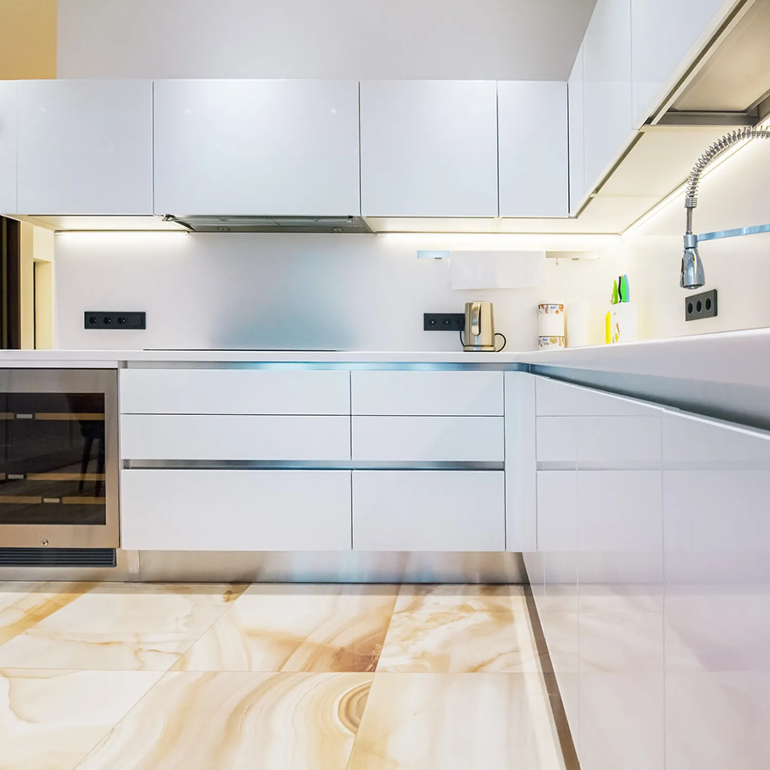 Rendl Profil C banda LED aluminiu aparent 100 cm difuzor