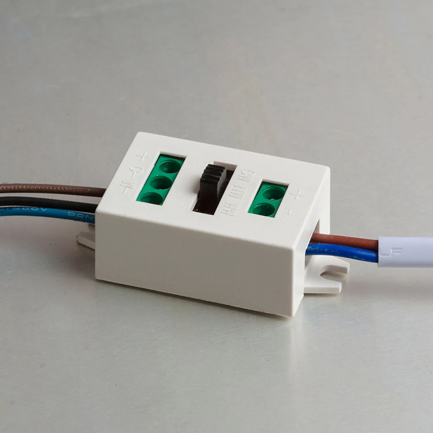 Rendl Larisa SQ 60 plafoniera LED 3CCT alba