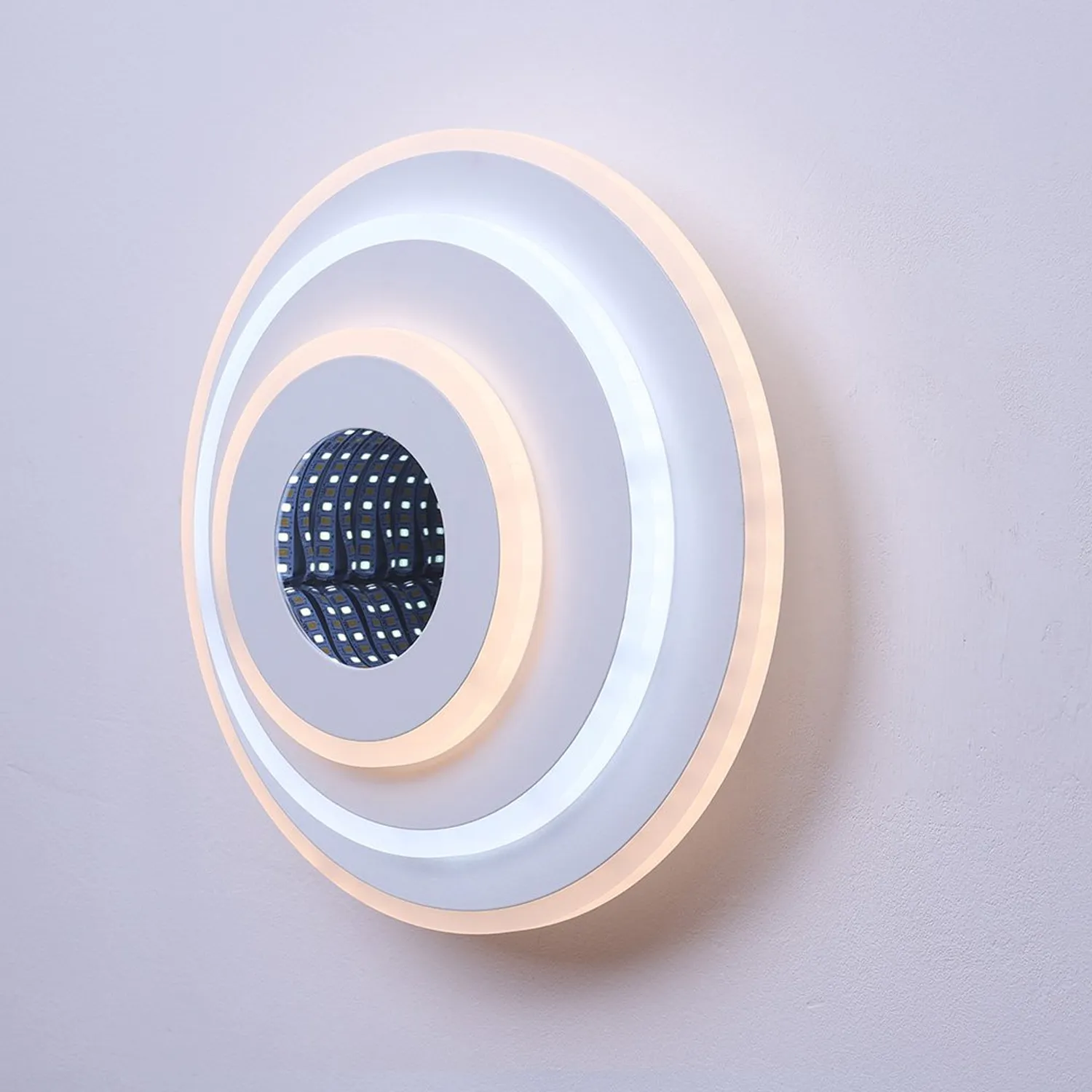 Alessandro Design Nexa Rotund 3D lustra LED 39W alba